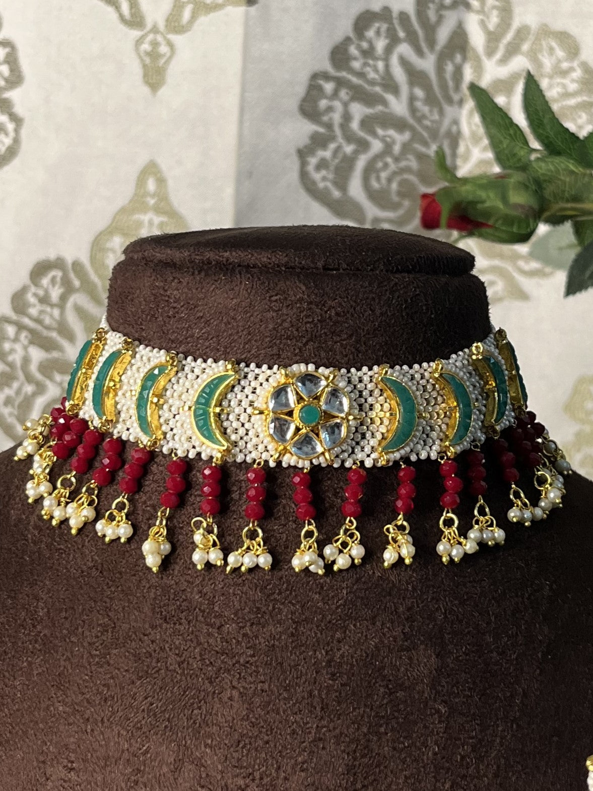 Chand gujarati choker with jhumka