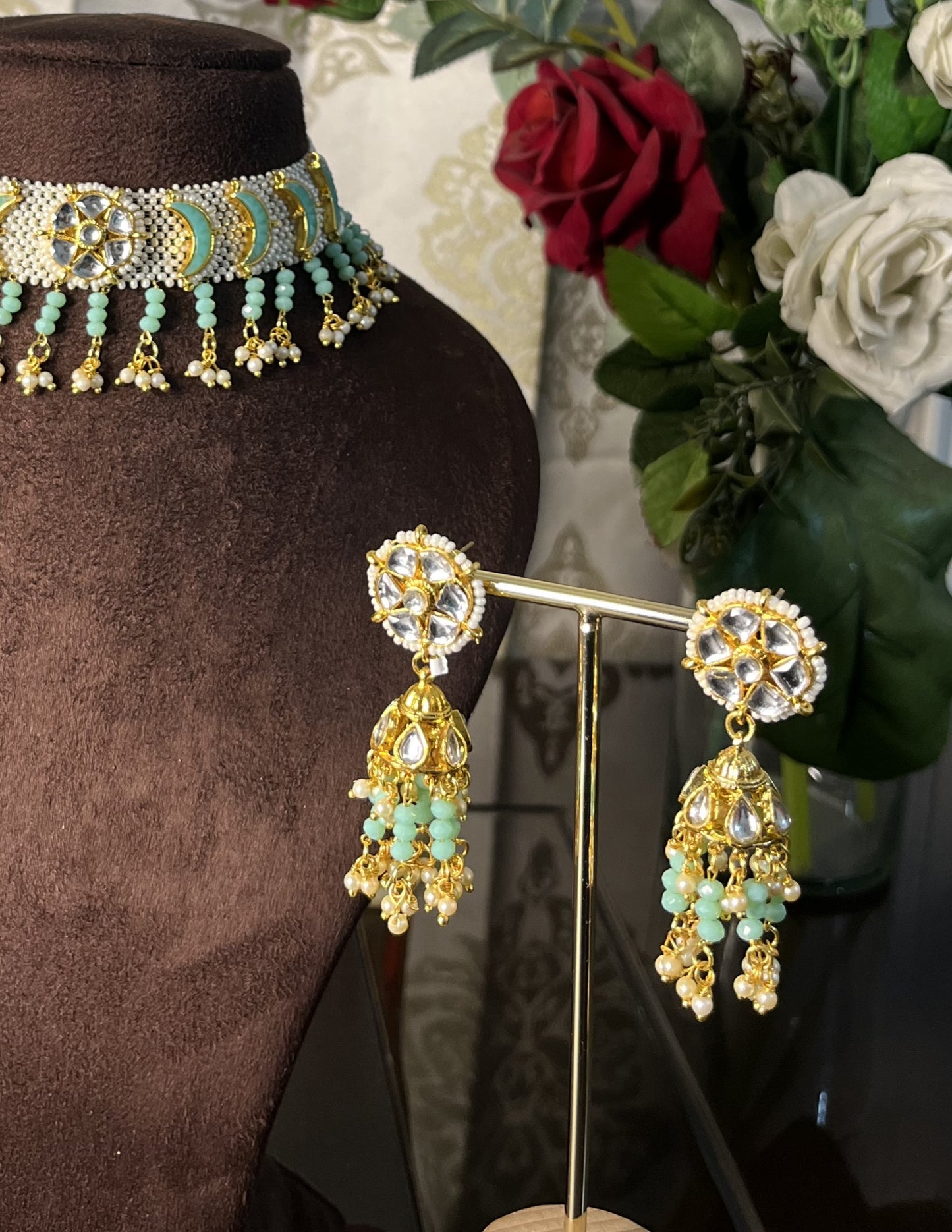 Chand gujarati choker with jhumka