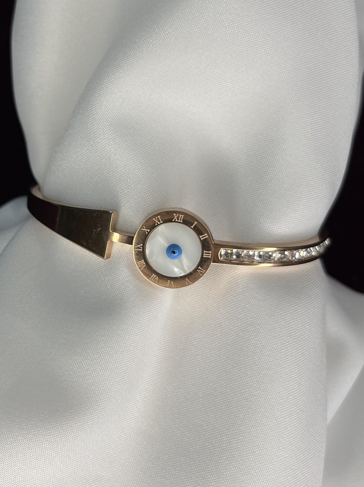 Mother of pearl evil eye Anti tarnish bracelets