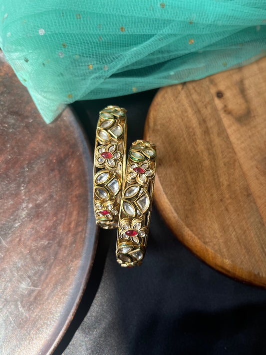 Floral pattern kundan kada