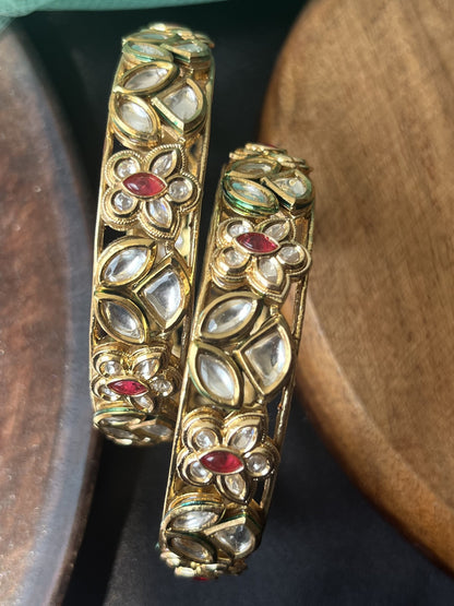 Floral pattern kundan kada