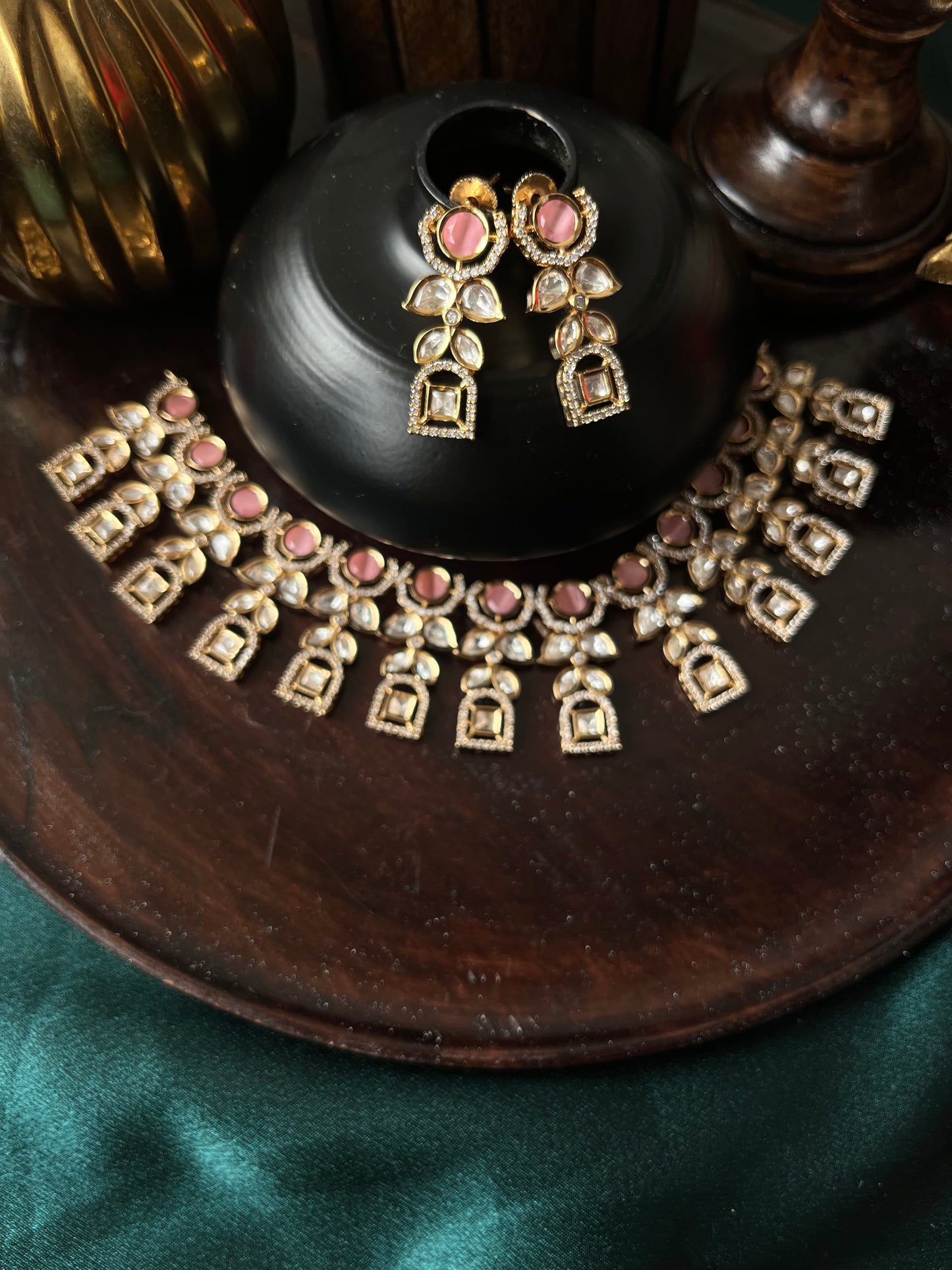 Silver foil kundan set