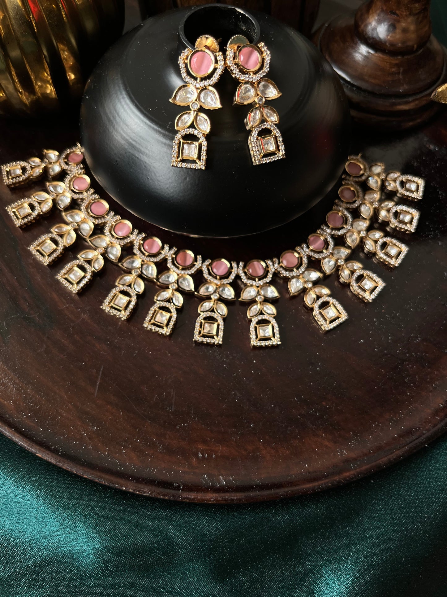 Silver foil kundan set