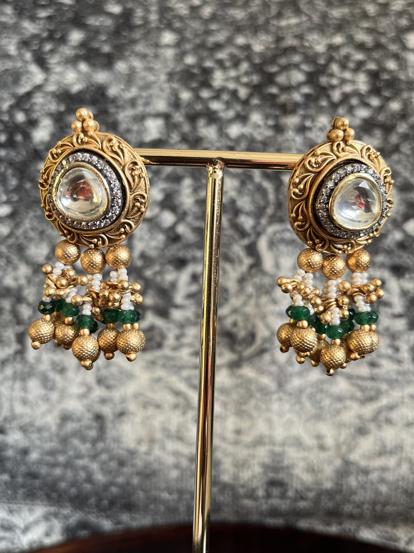 Rajwadi gold earrings with parab kundan