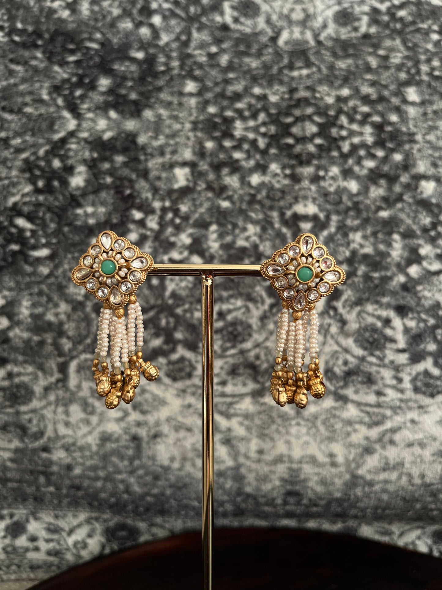 Rajwadi gold studs with pearl piroi