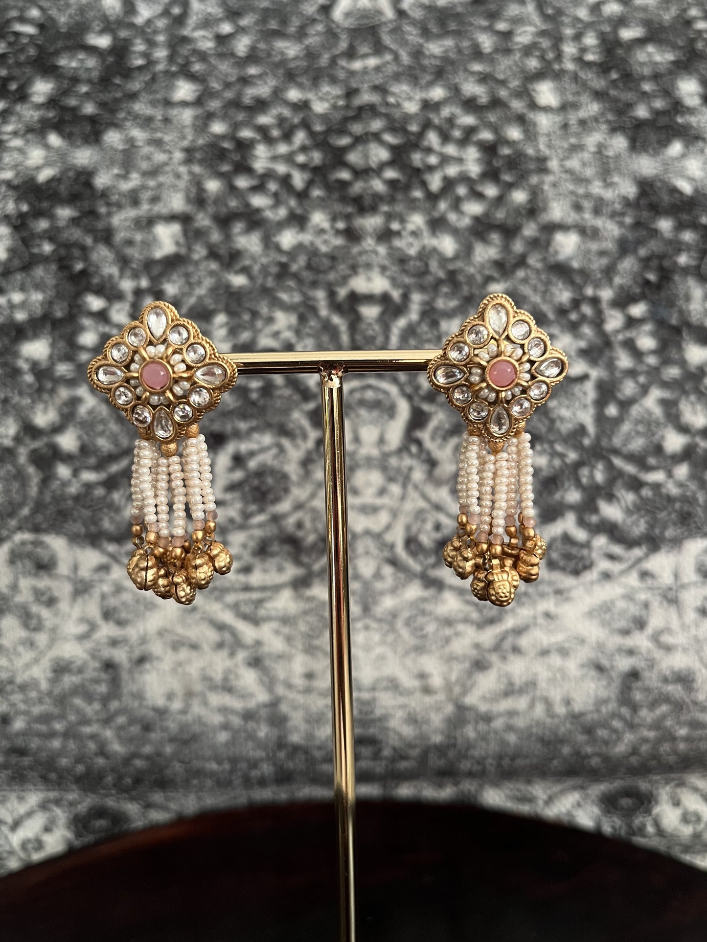 Rajwadi gold studs with pearl piroi