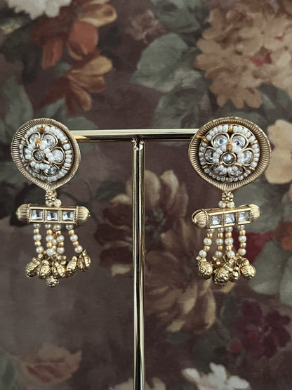 Rajwadi gold studs