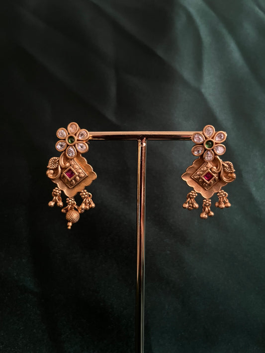 Rajwadi gold studs