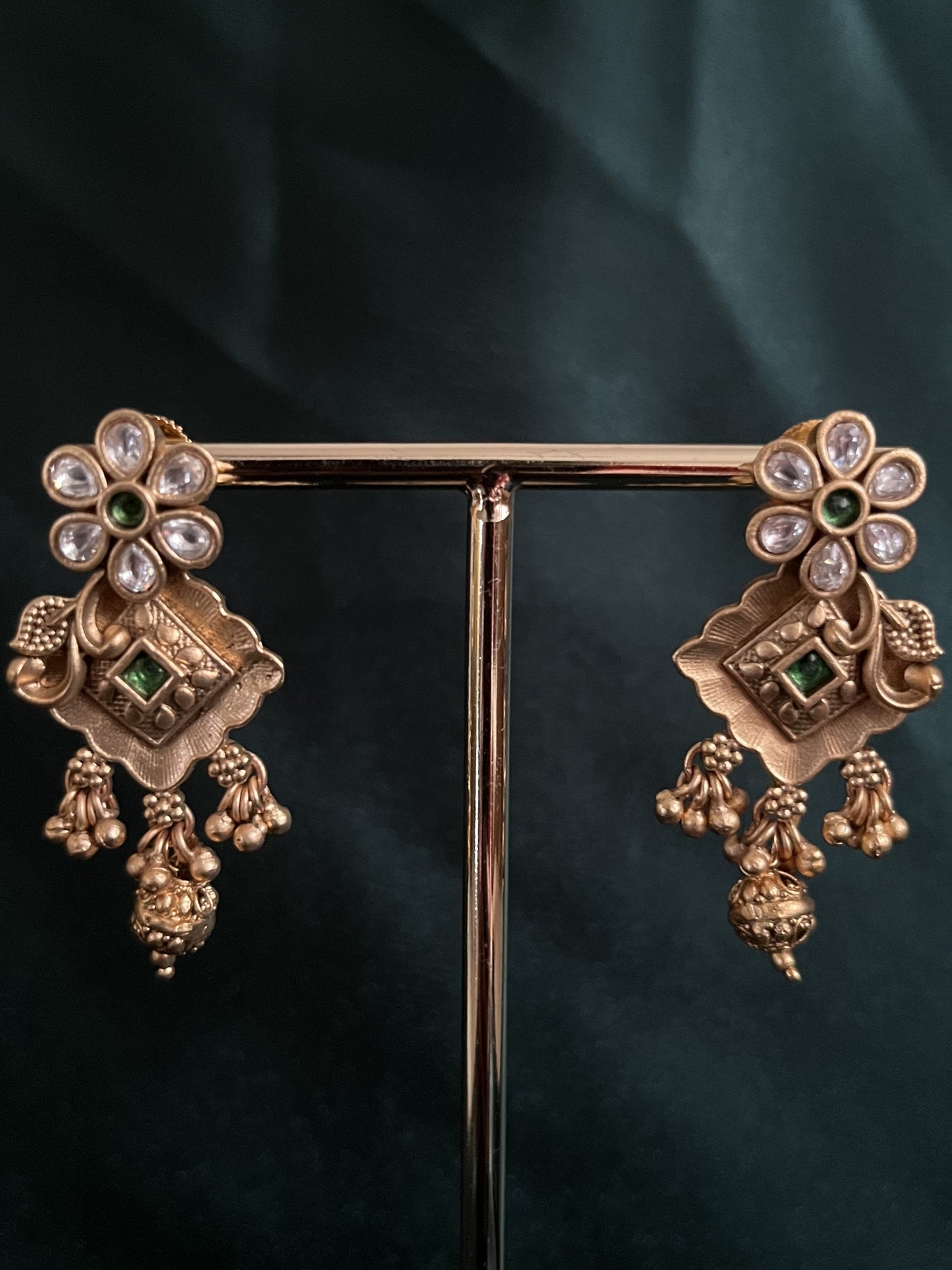 Rajwadi gold studs