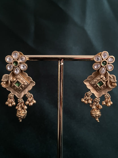 Rajwadi gold studs