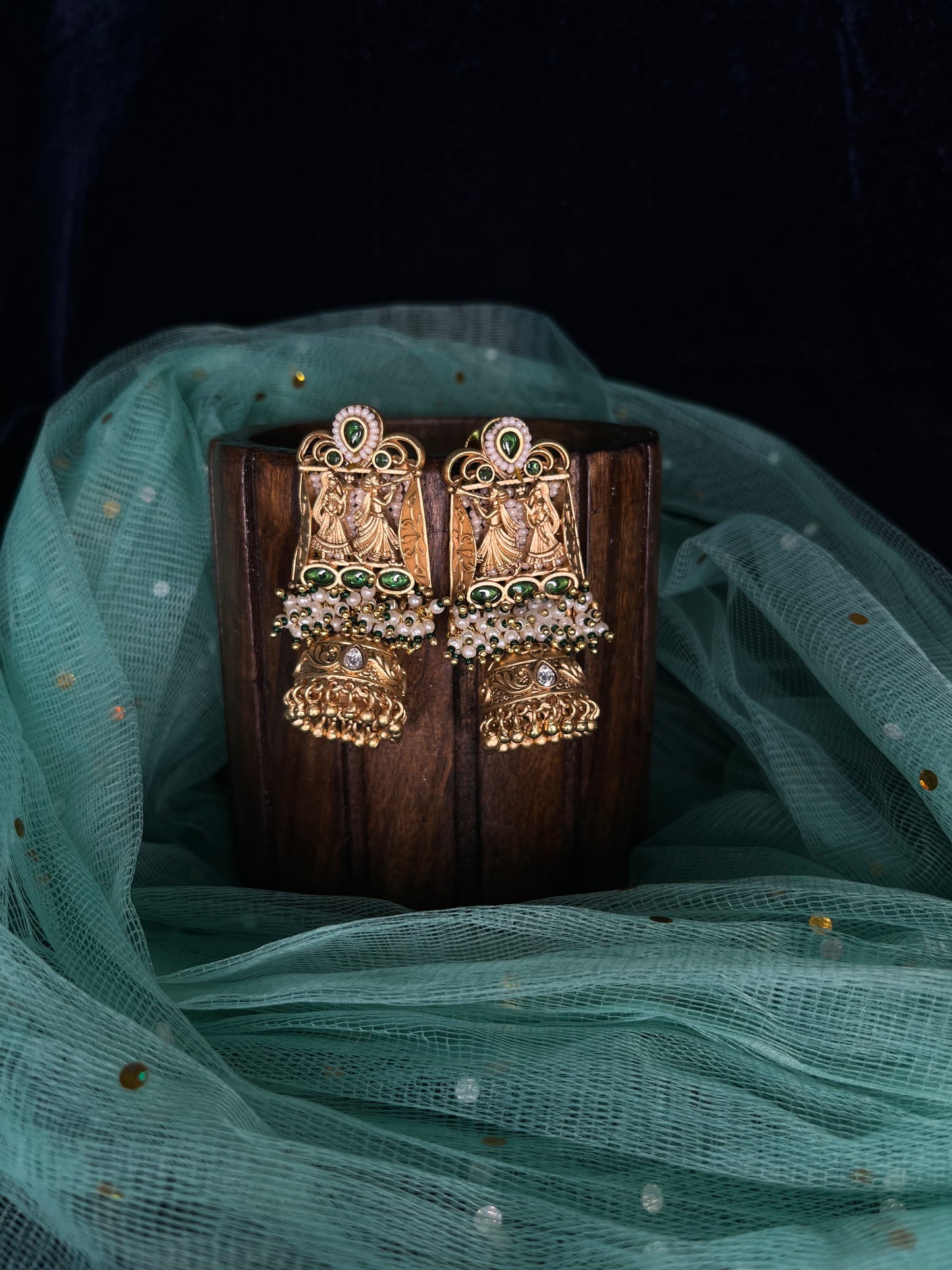 Doli baraat design rajwadi gold jhumkas