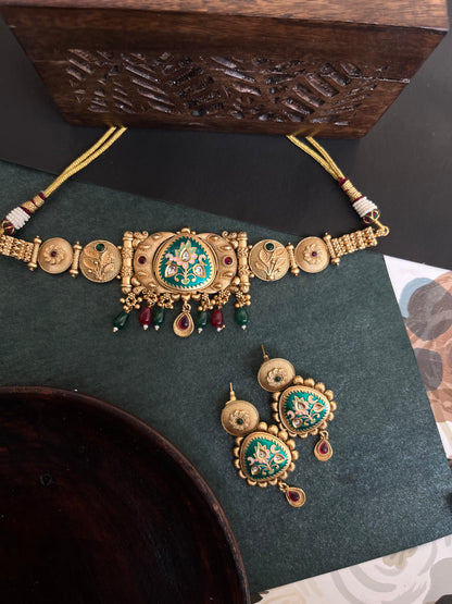 Rajwadi gold Meena choker