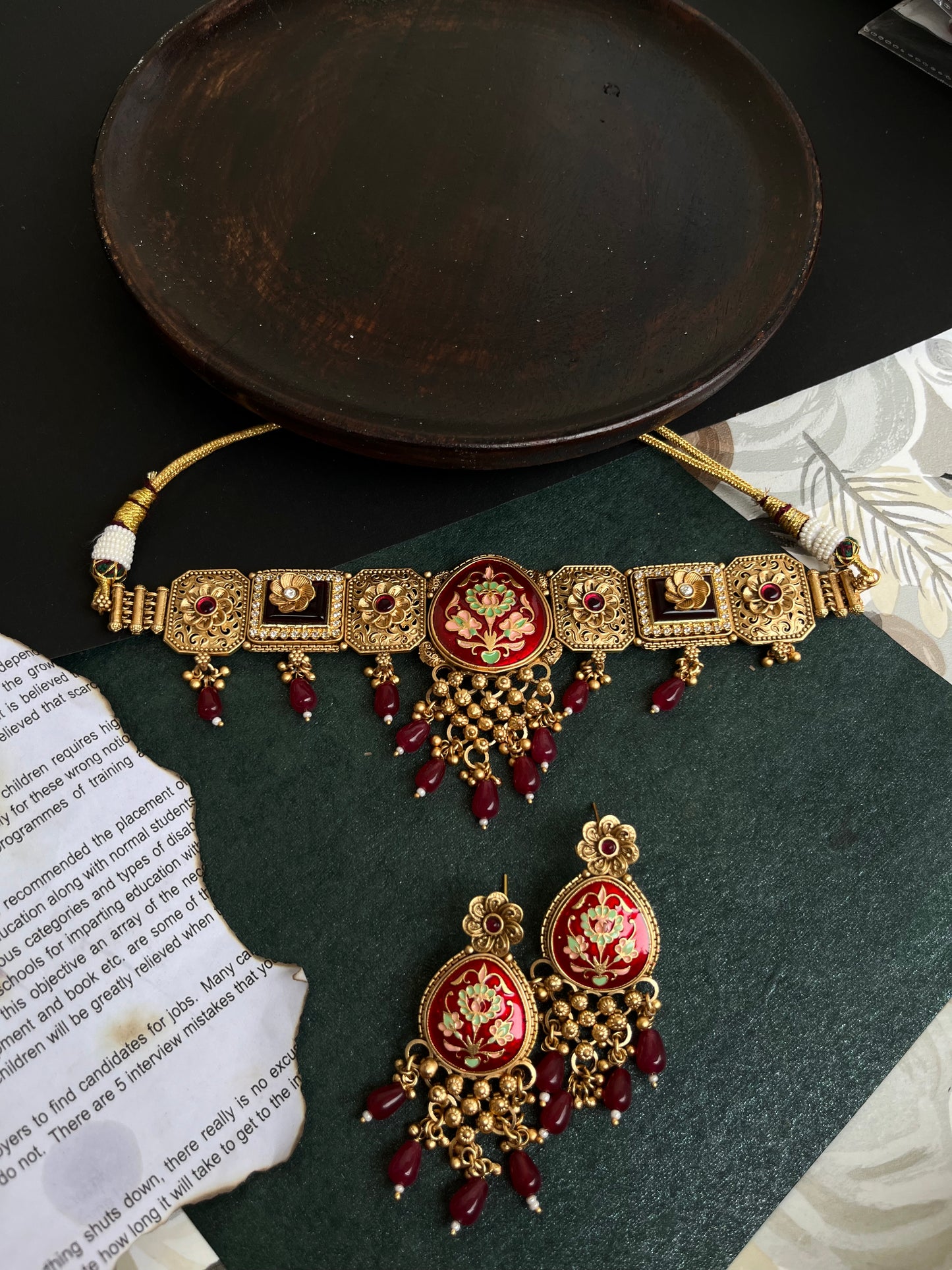 Rajwadi gold Meena choker