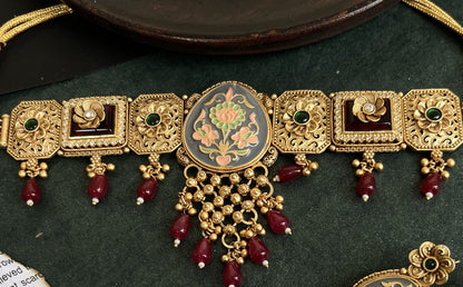 Rajwadi gold Meena choker