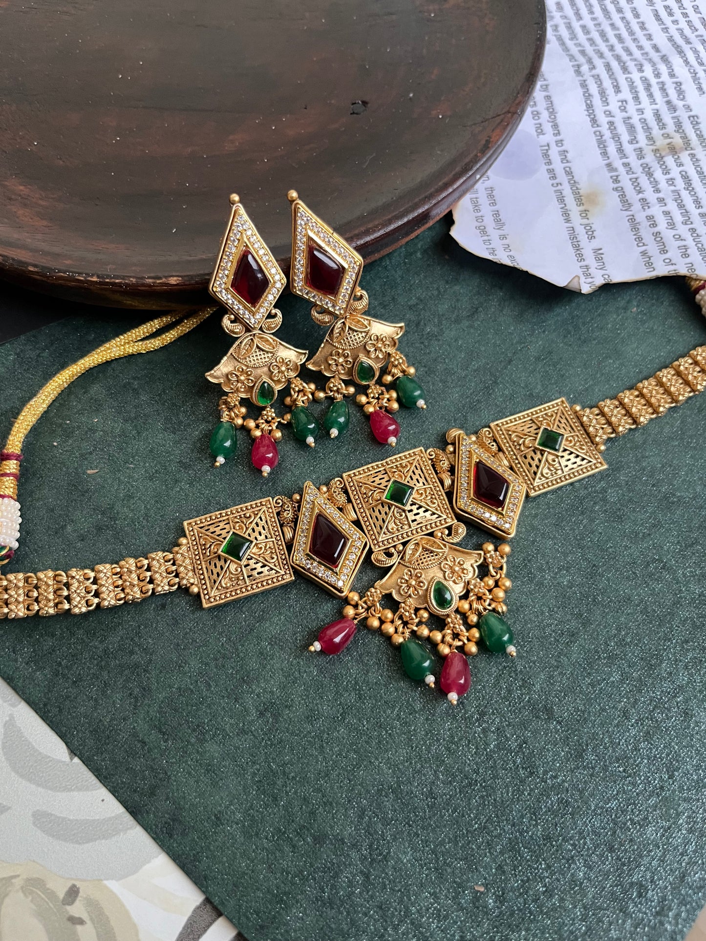 Rajwadi gold Choker studded with mona lisa stones