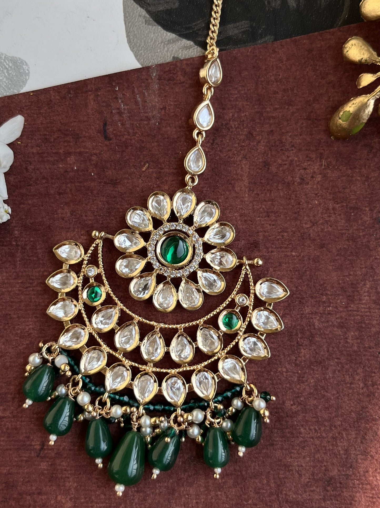 Premium parab kundan Mang tika