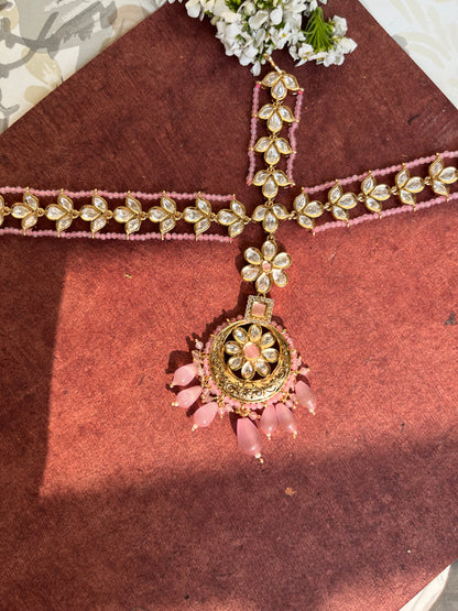 Premium parab kundan Mathapatti with tika attached