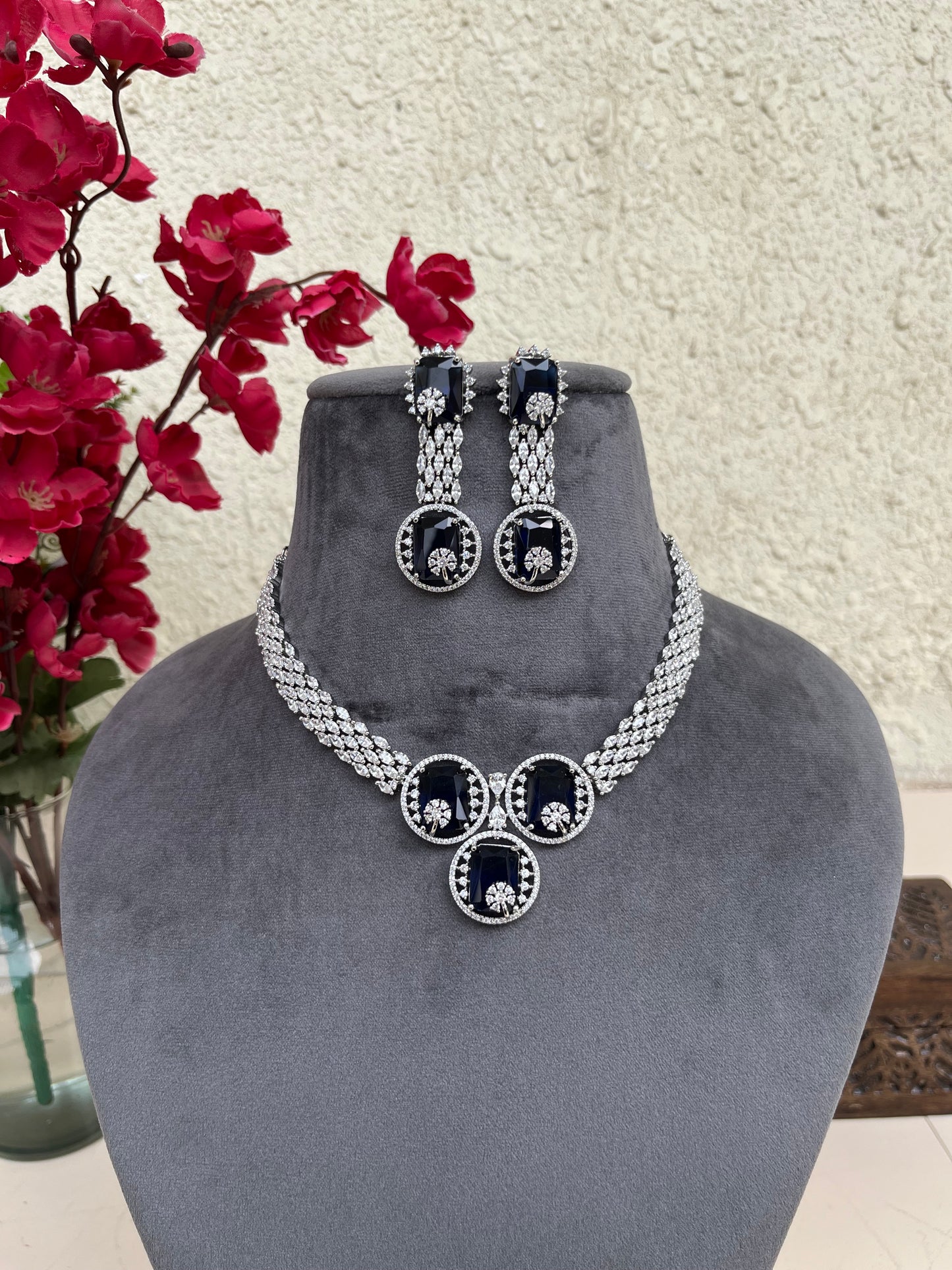 American diamond doublet stone set